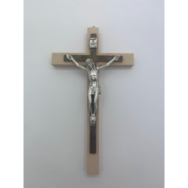 Crucifix en bois avec Christ
