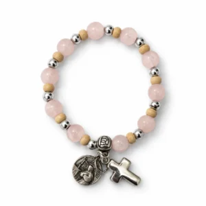Bracelet dizainier sur élastique pour enfants, grains bois et quartz rose. Croix métal avec médaille Ste Rita.