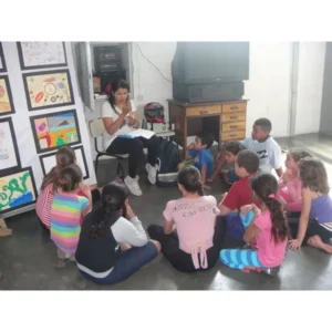 Enfants lors d'une activité dans une mission des Oblats au Brésil